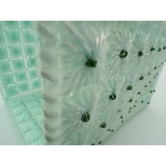 Tissue Box Cover Vintage Green Plastic Canvas Pattern 5.75 Inches Handmade - Picture 13 of 13